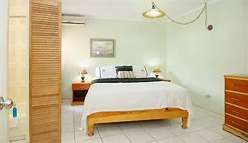Cozy Spot In Kingston Apartment 0*,  Jamaica